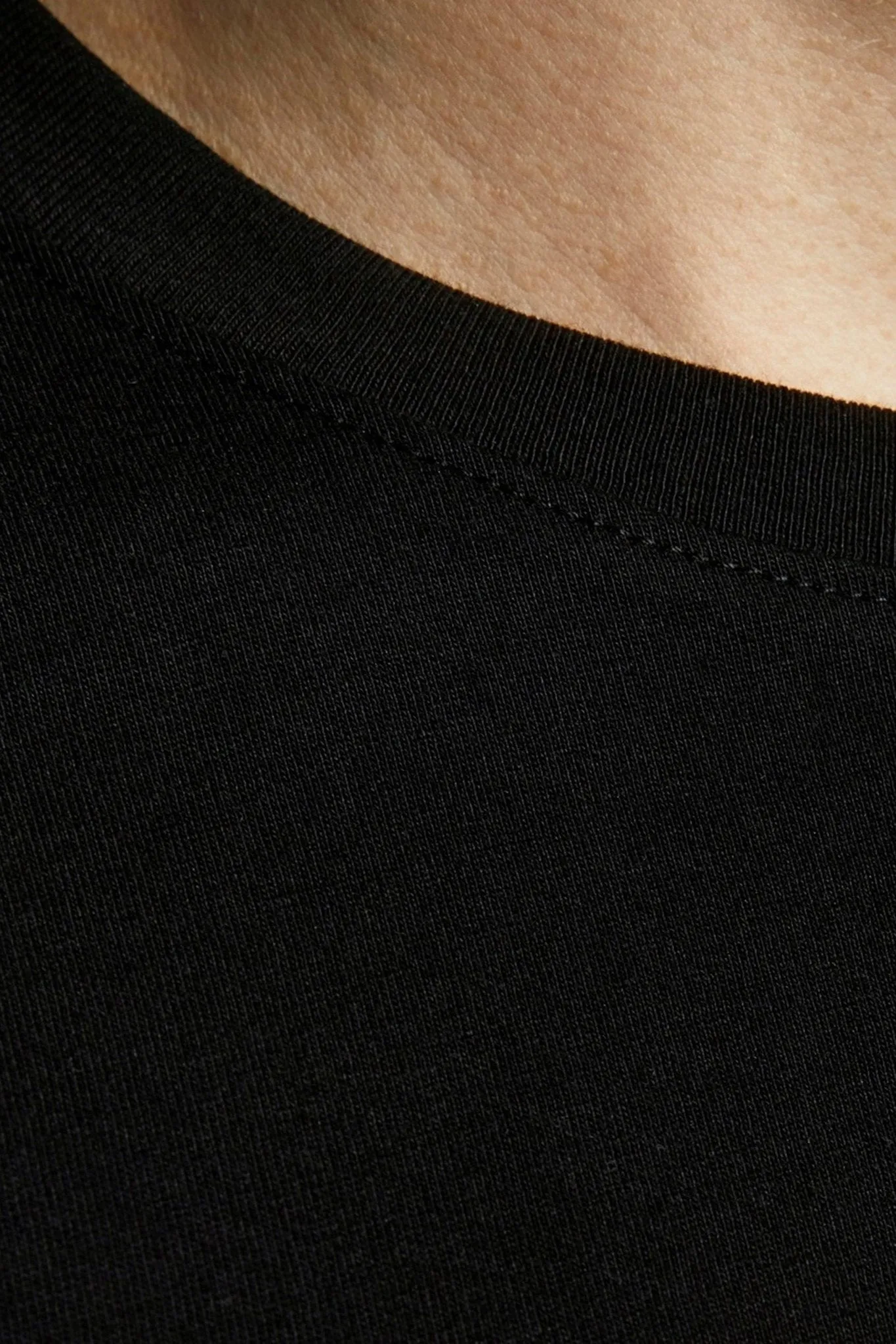 Ecorp Logo Tee O-Neck - Black PLAY